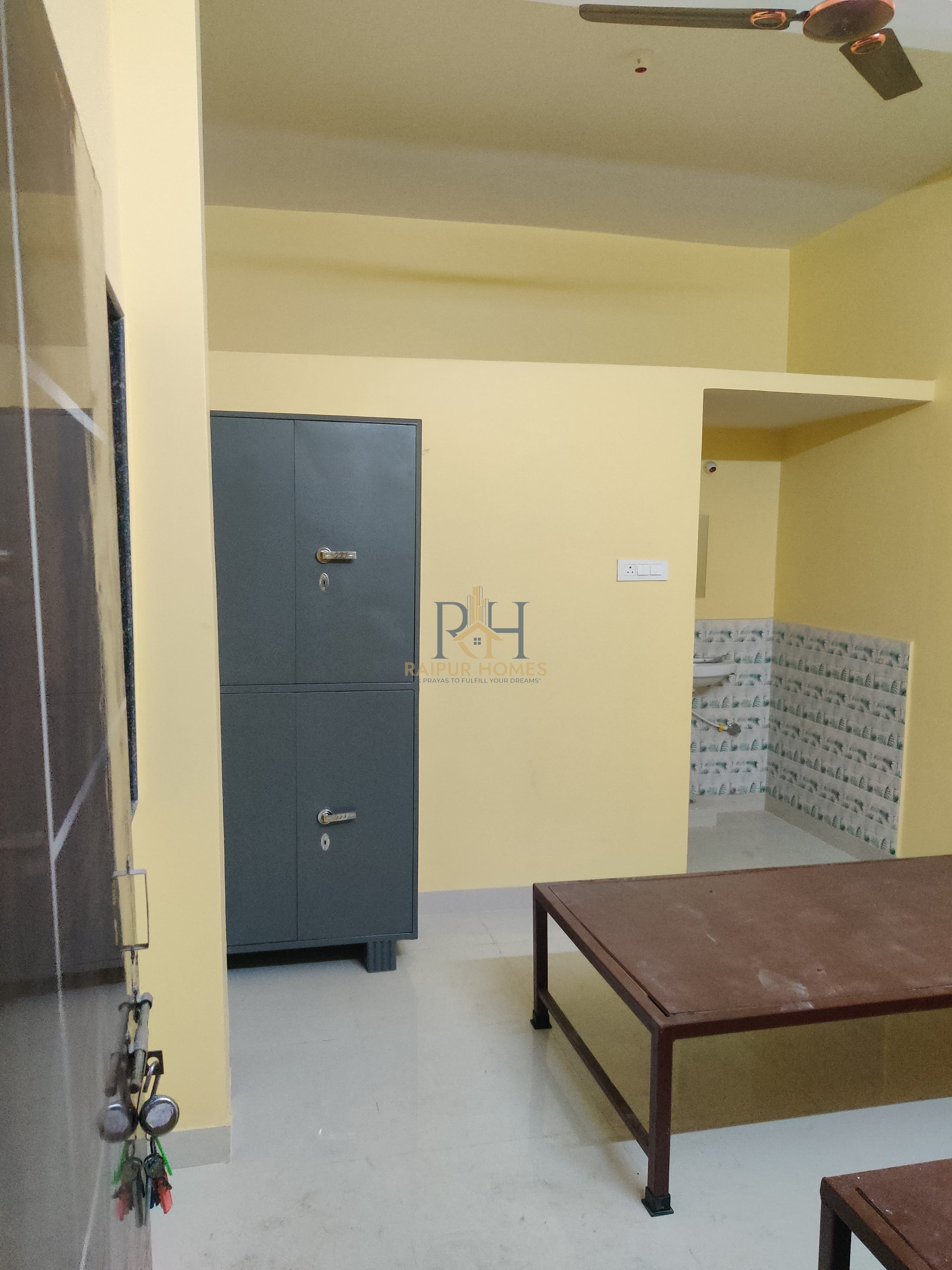 raipur homes RESIDENTIAL P.G. AVAILABLE NEAR IN NEW SHANTI NAGAR