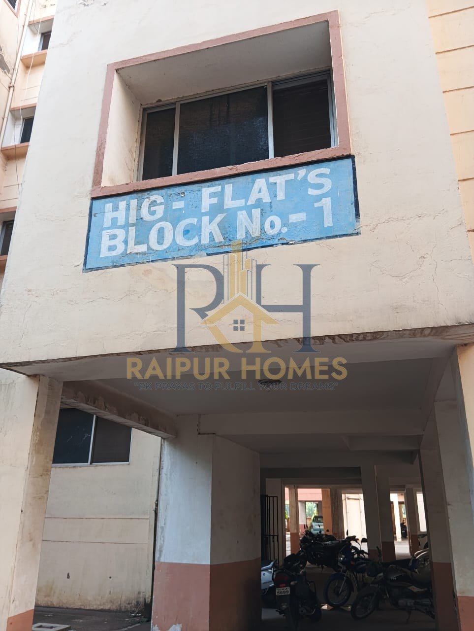 raipur homes 3 BHK SEMI-FURNISHED FLAT AVAILABLE IN PIRDA