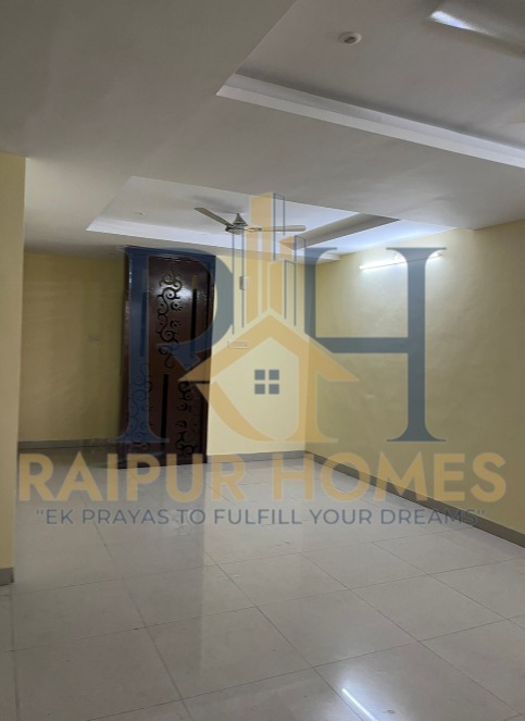 3BHK FLAT AVAILABLE IN MOHBA BAZAR