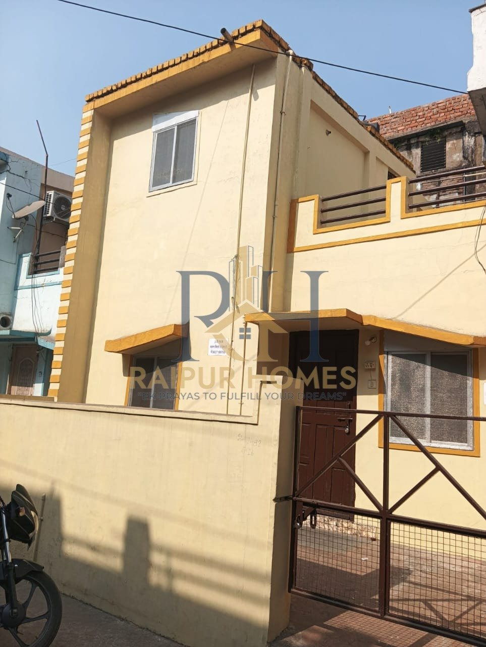 2 BHK RESIDENTIAL HOUSE AVAILABLE IN GUDHIYARI