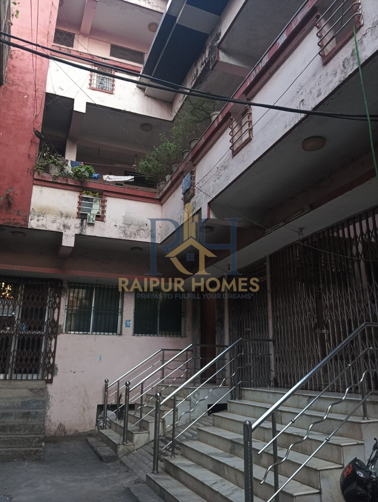 raipur homes RESIDENTIAL HOSTEL AVAILABLE IN M.G.ROAD