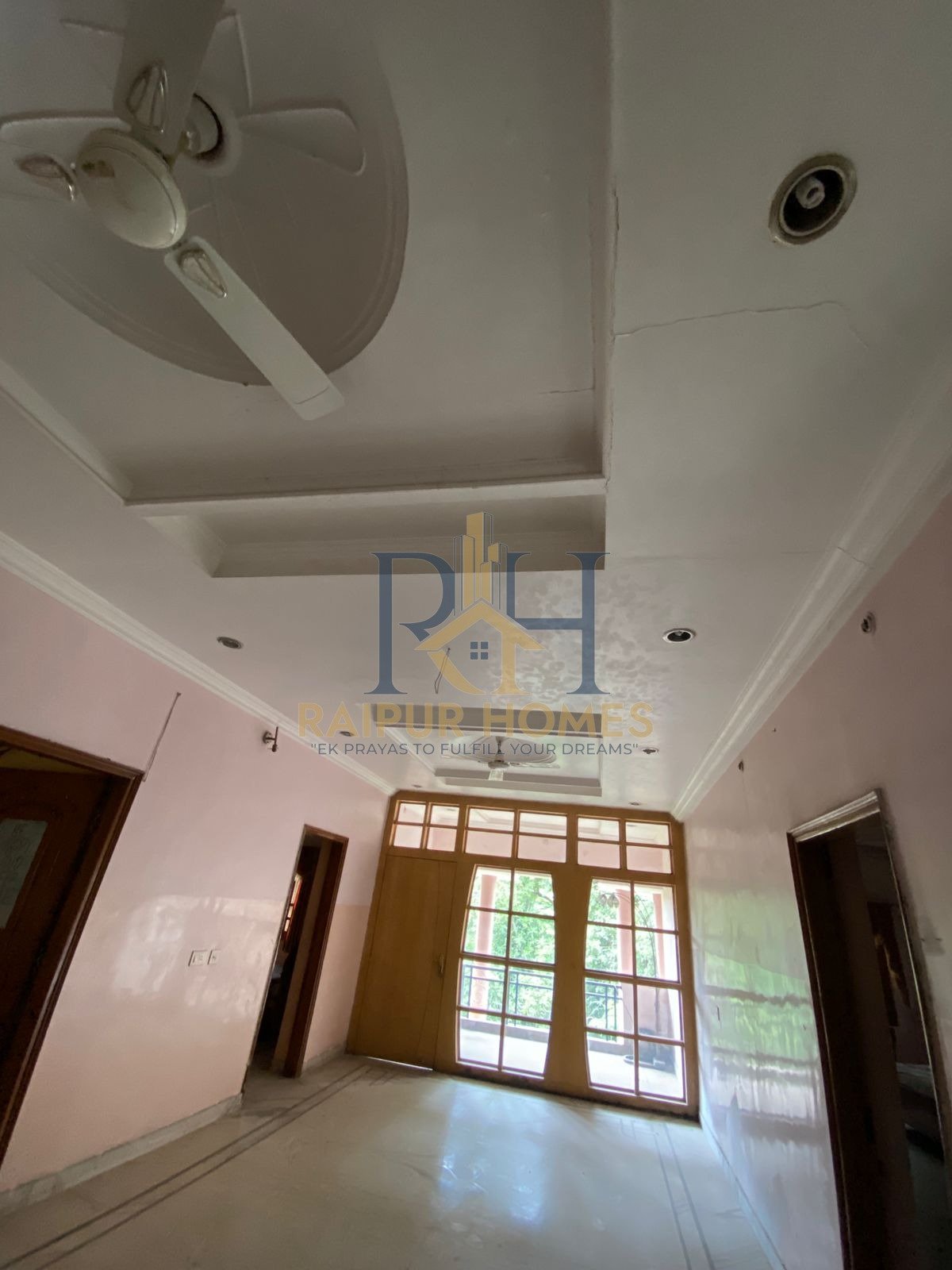 10 BHK RESIDENTIAL BUNGALOW AVAILABLE IN TELIBANDHA