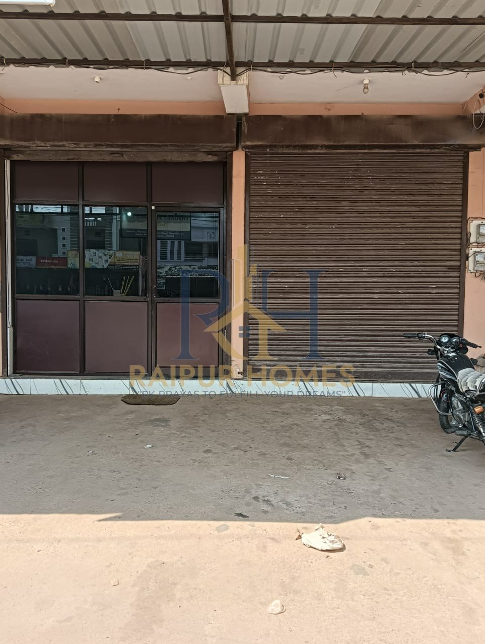 COMMERCIAL SHOP AVAILABLE IN BHATAGAON