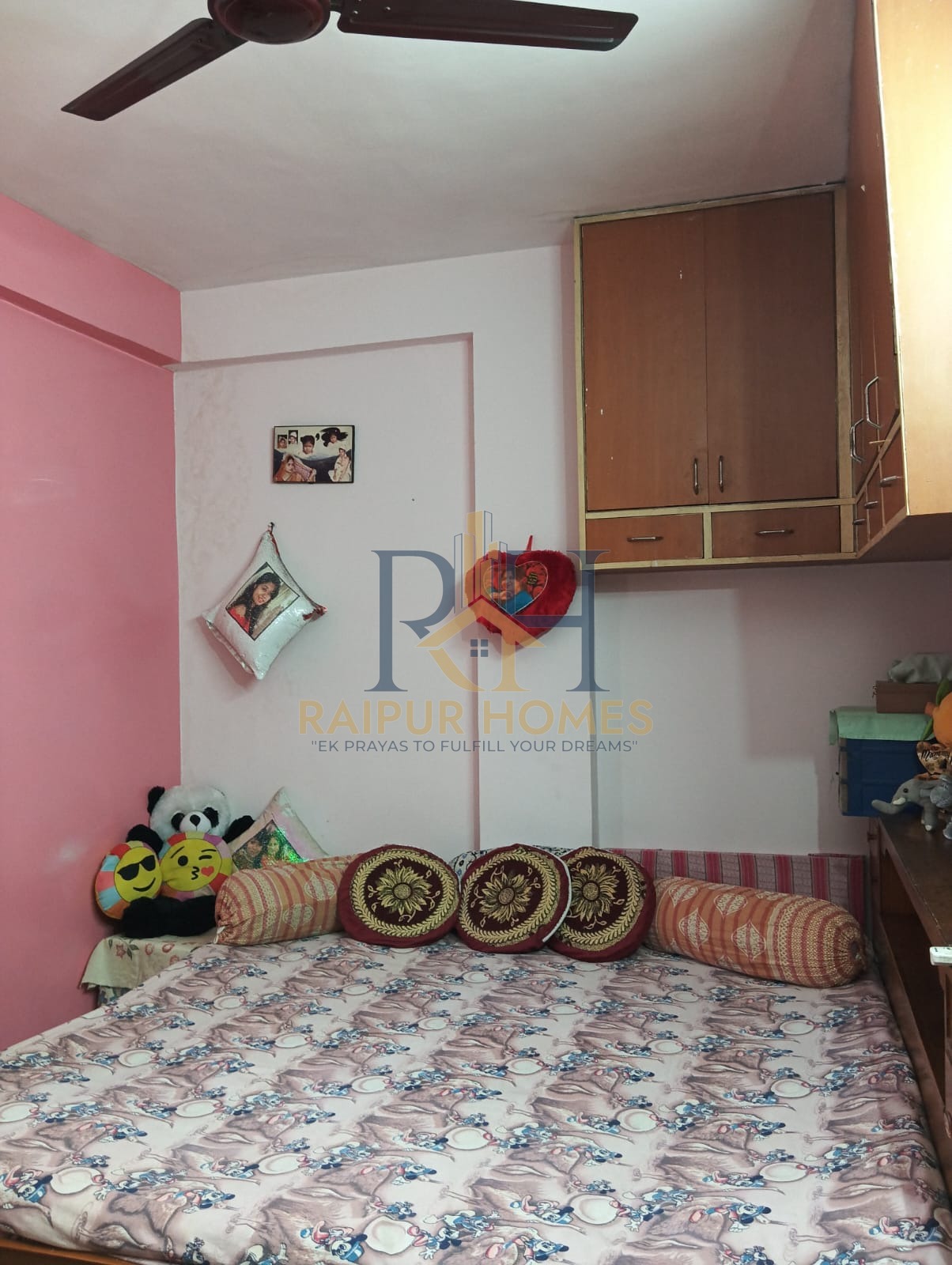 raipur homes 2 BHK SEMI-FURNISHED FLAT AVAILABLE IN GUDHYARI